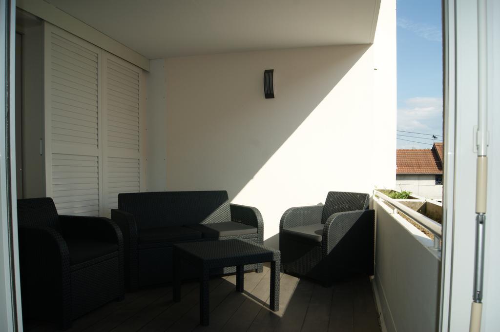 Appart'Hôtel Saint Exupery Besançon Exterior foto